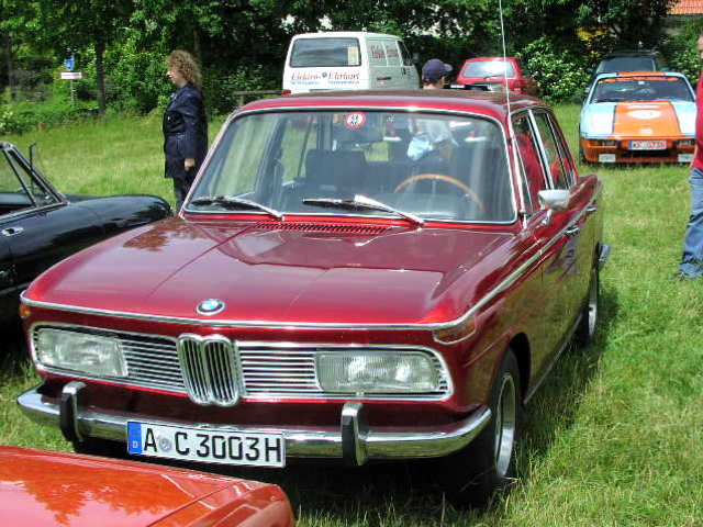 BMW 2000