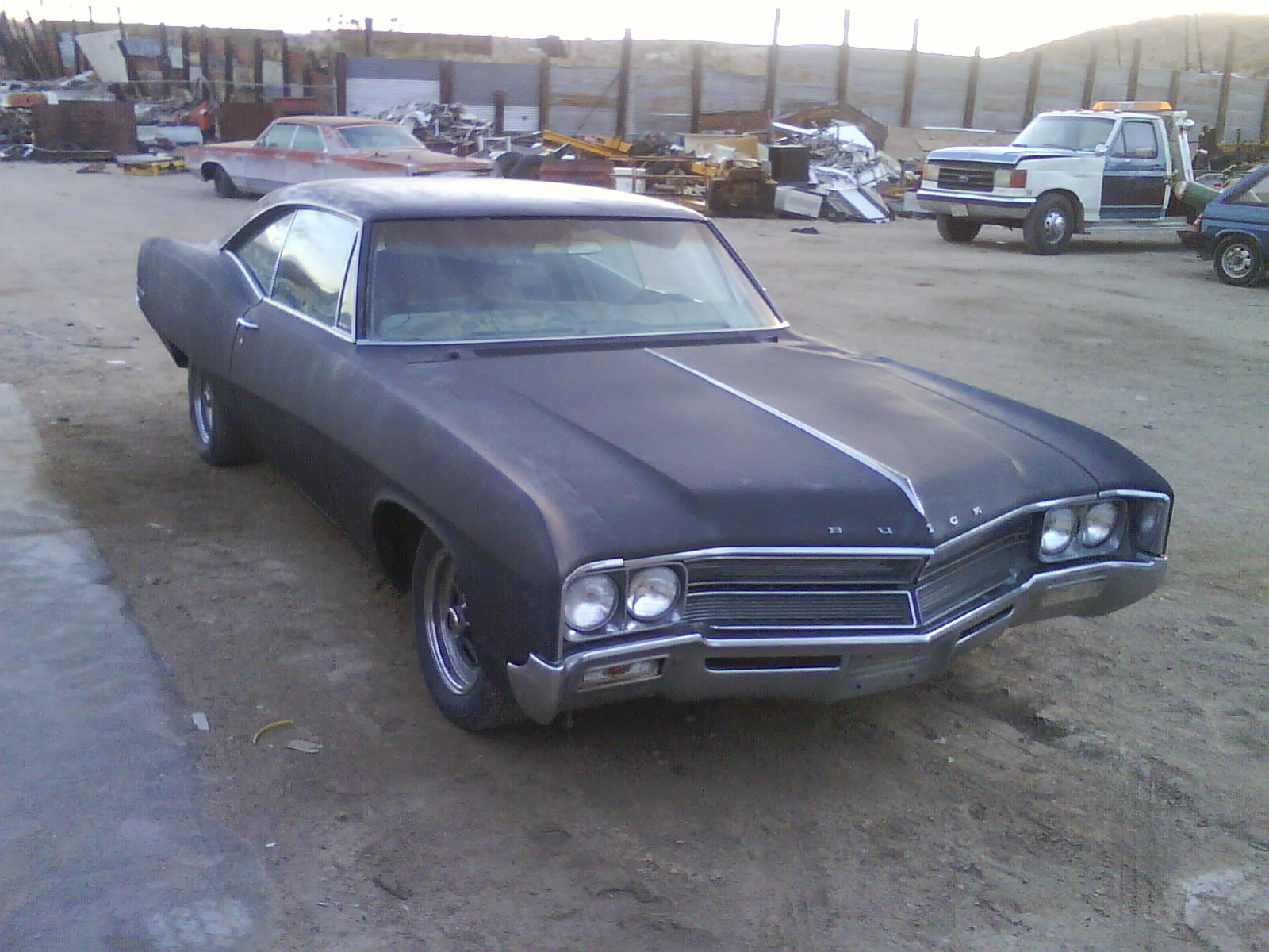 Buick Wildcat: 4 фото