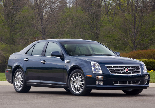 Cadillac STS: 12 фото