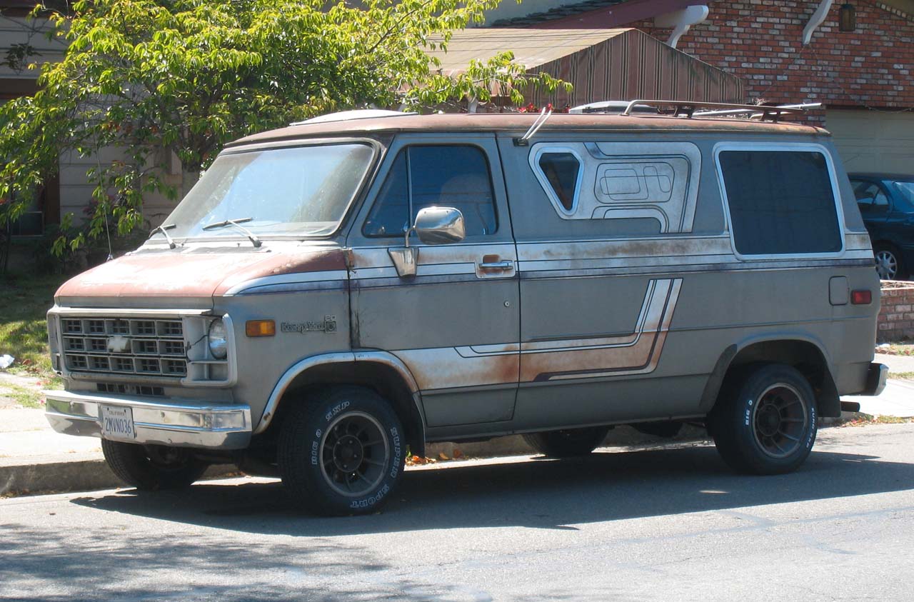 Chevrolet Chevy Van: 9 фото