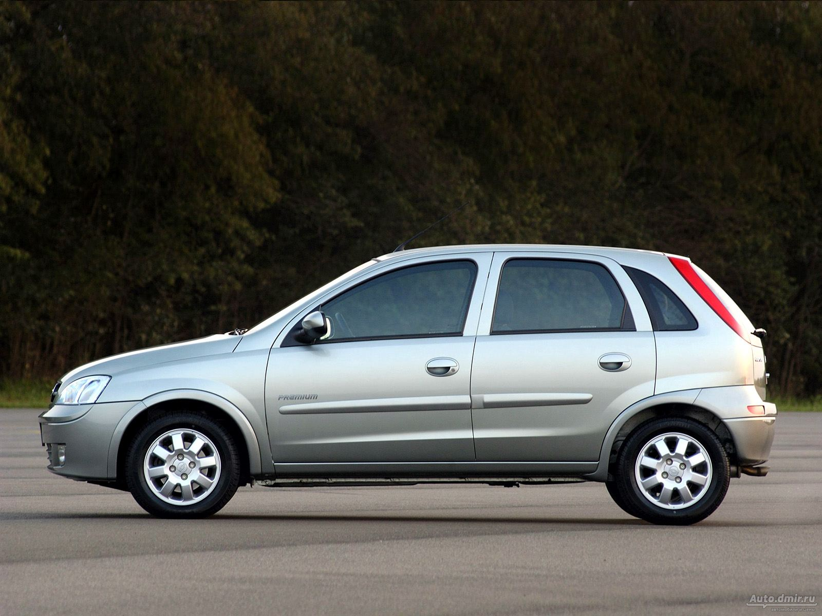 Chevrolet Corsa: 8 фото