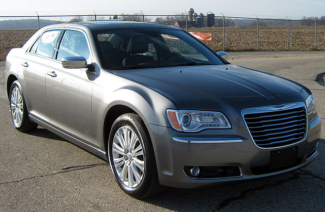 Chrysler 300: 12 фото