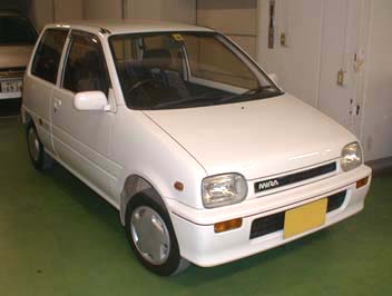 Daihatsu Mira: 5 фото