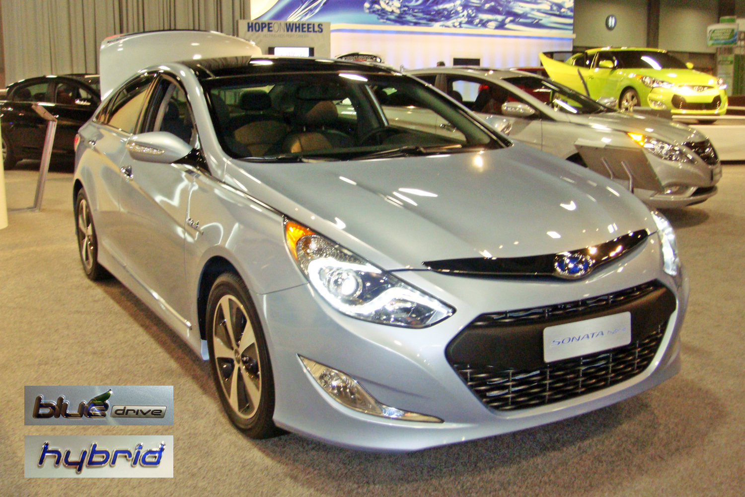 Hyundai Sonata Hybrid: 3 фото