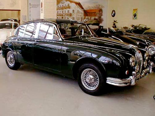 Jaguar Mk.II: 8 фото