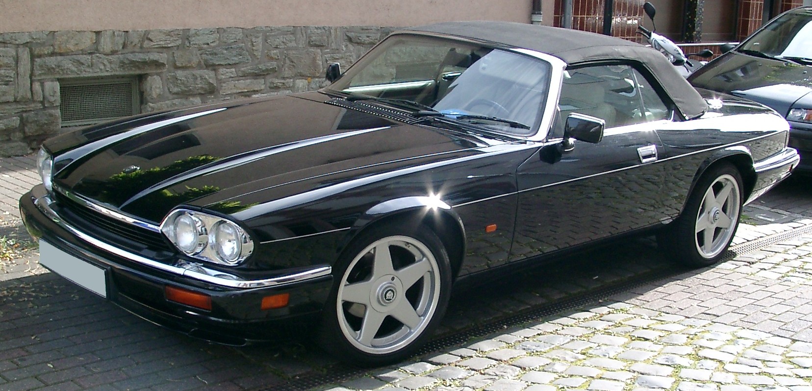 Jaguar XJ-S - 1656 x 798, 01 из 20