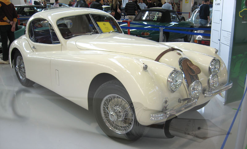 Jaguar XK 120: 12 фото