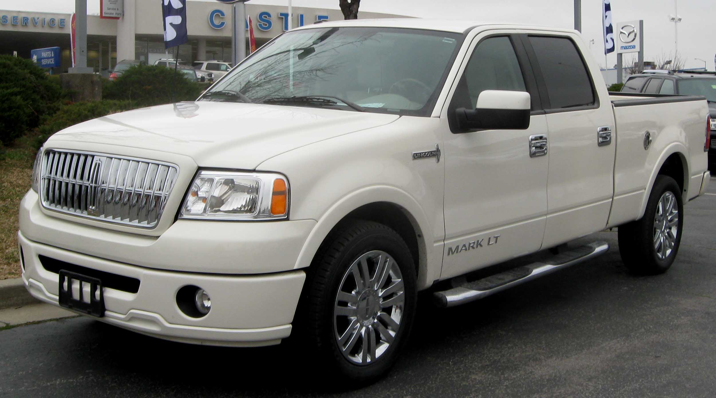 Lincoln Mark LT: 3 фото