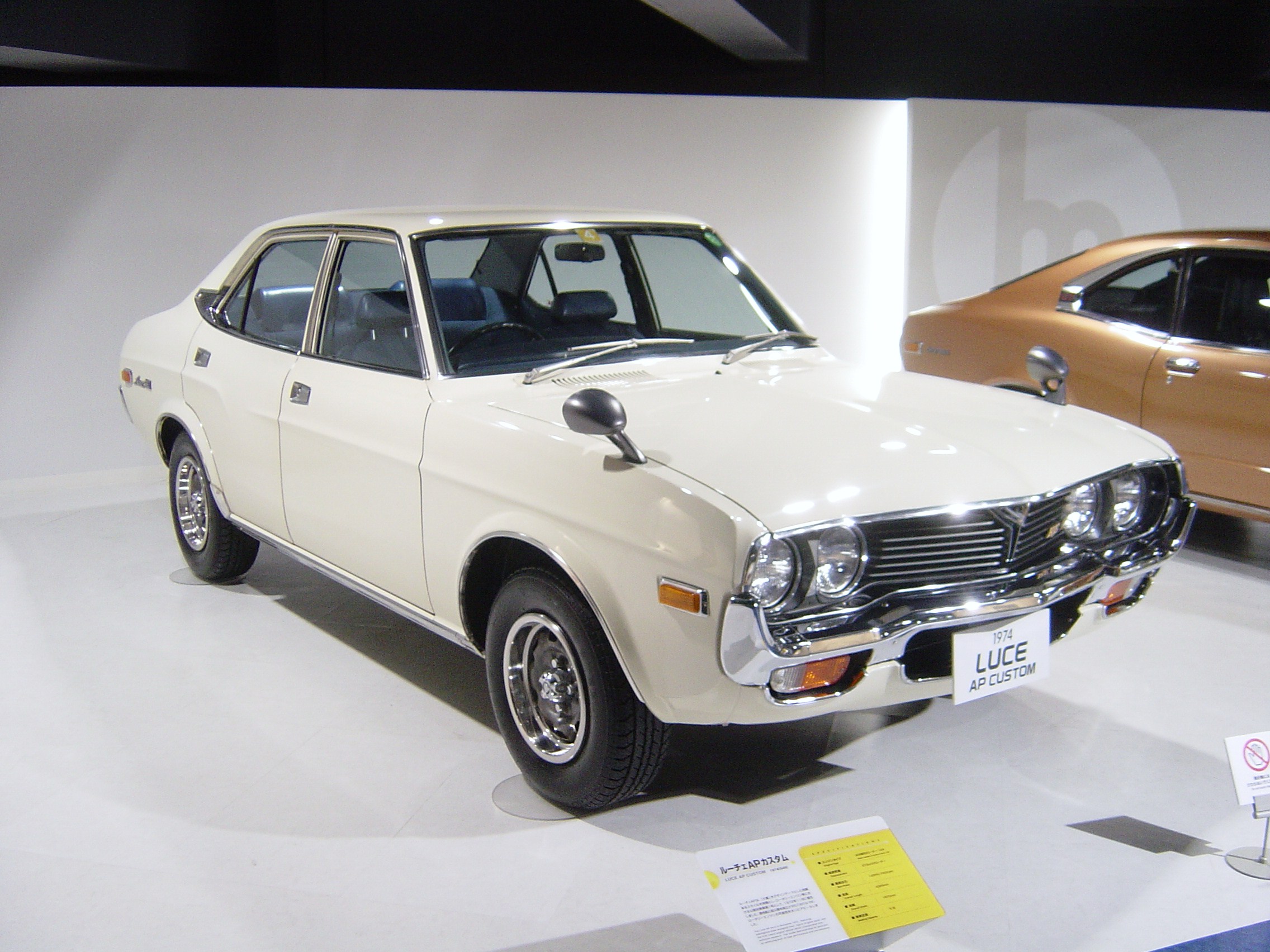 Mazda Luce: 11 фото