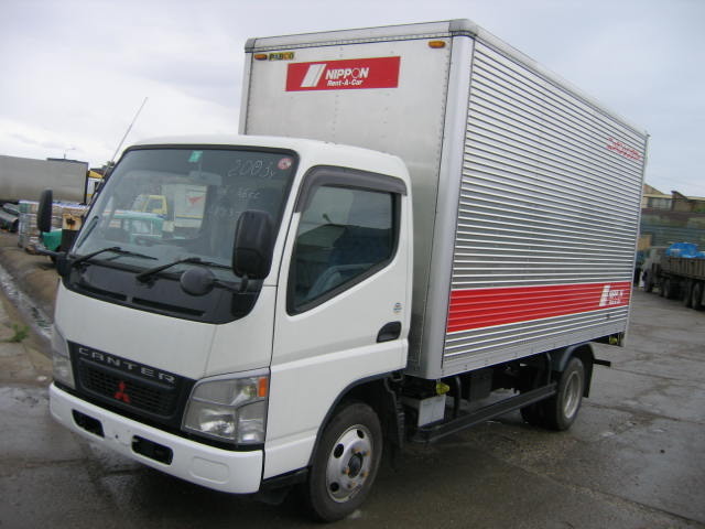 Mitsubishi Canter: 2 фото