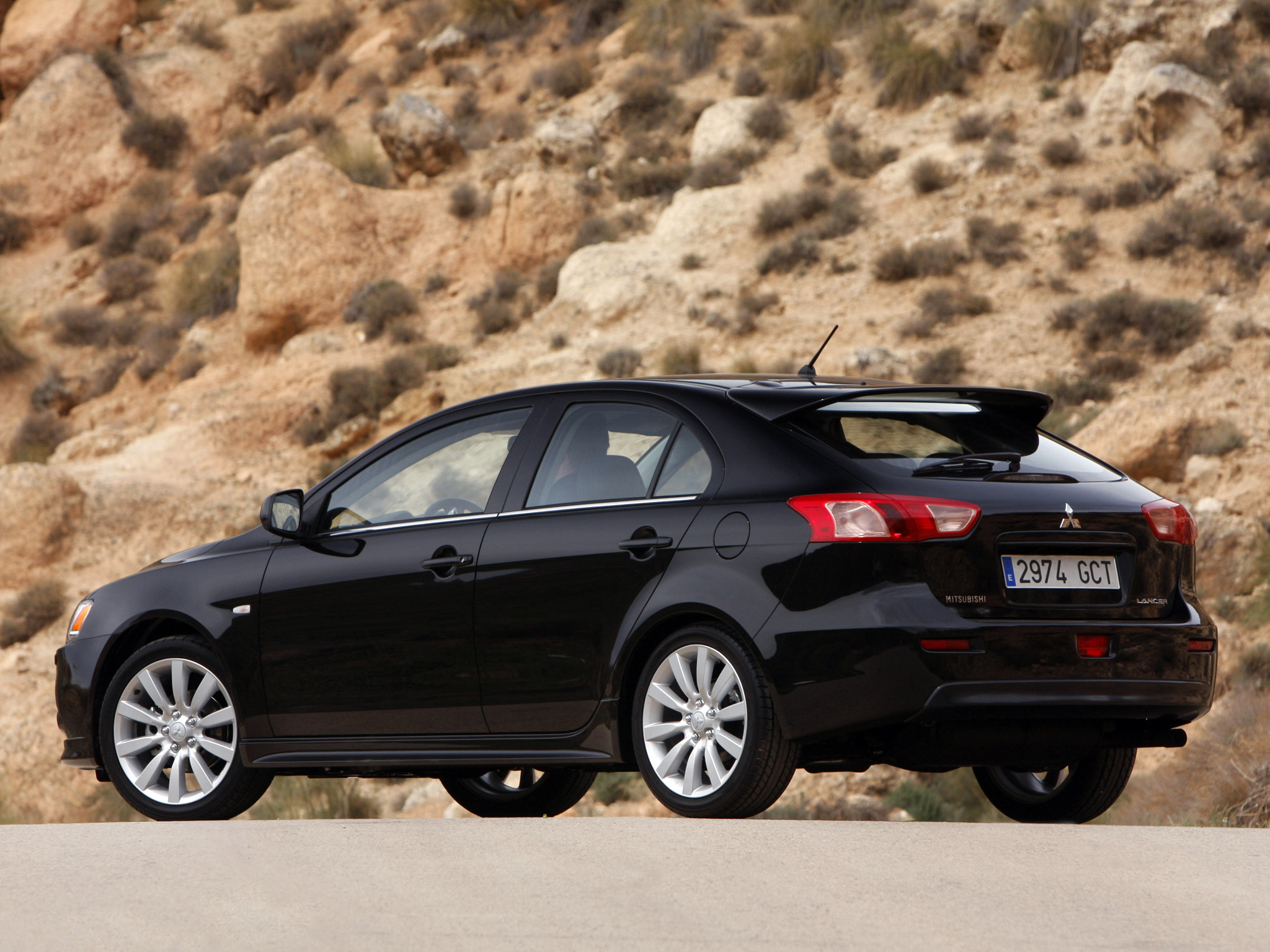 Mitsubishi Lancer Sportback: 10 фото