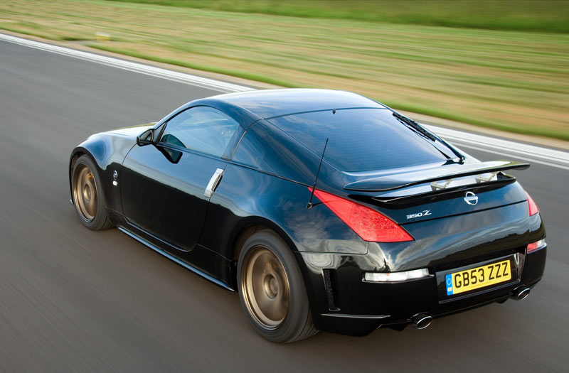 Nissan 350Z: 11 фото