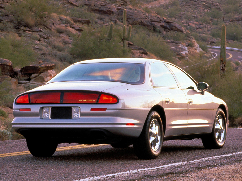 Oldsmobile Aurora: 5 фото