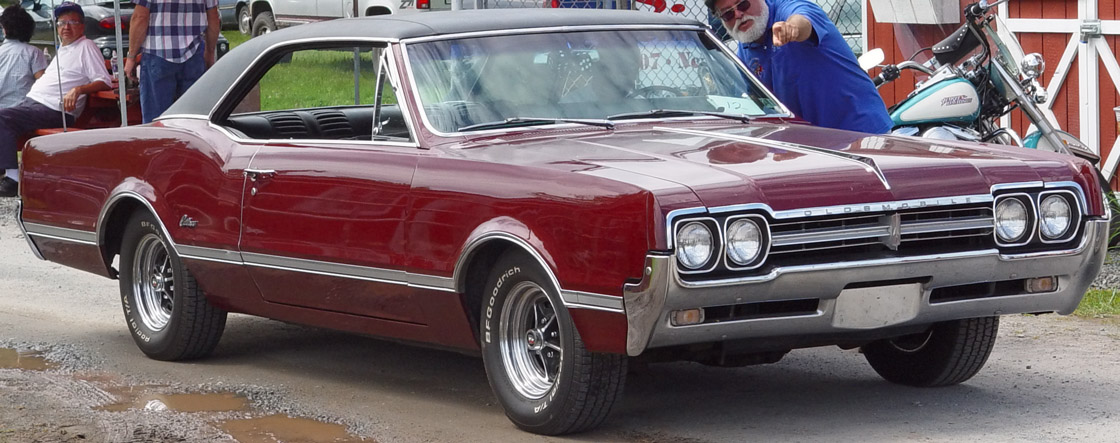 Oldsmobile Cutlass: 10 фото