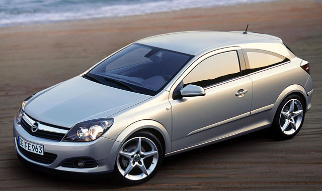 Opel Astra: 1 фото