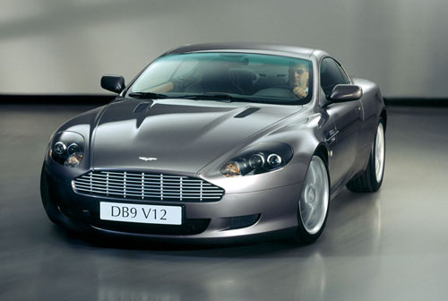 Aston Martin DB9: 12 фото