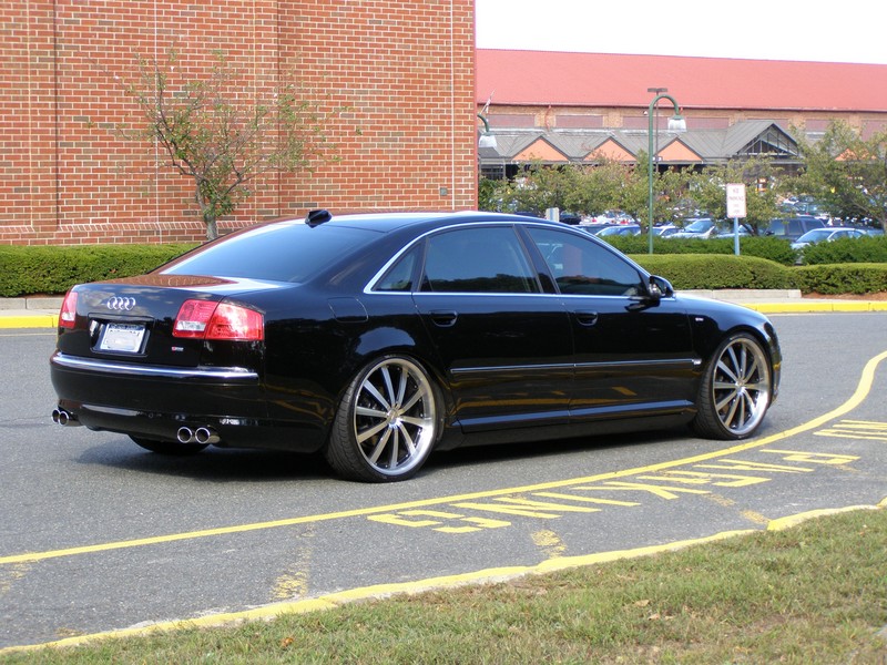 Audi S8 D3: 3 фото