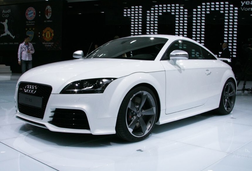 Audi TT RS Coupe: 8 фото