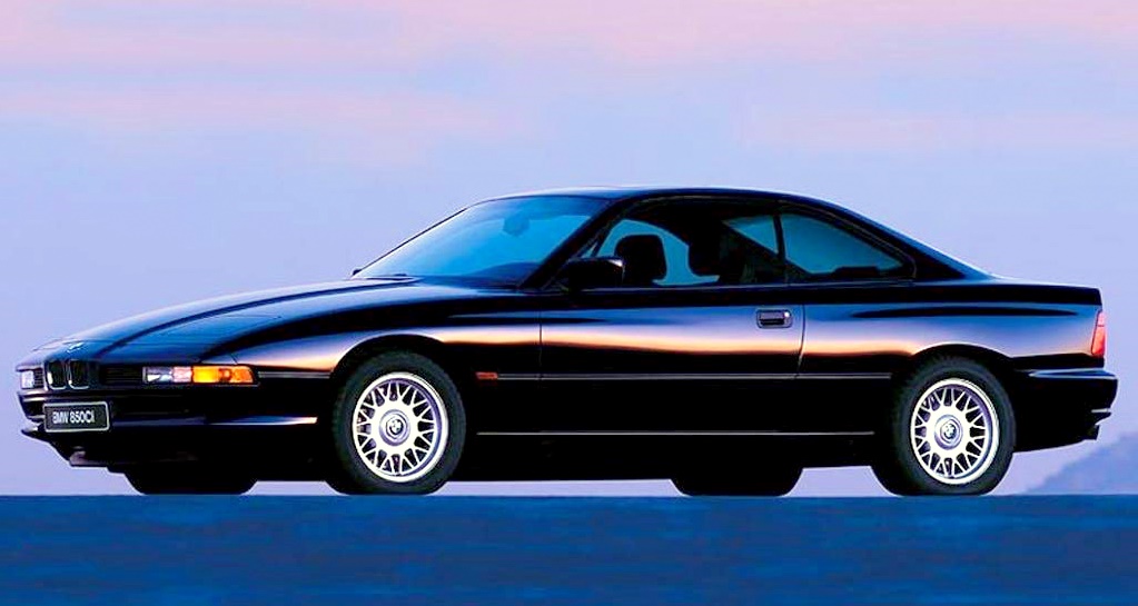 BMW 8: 8 фото