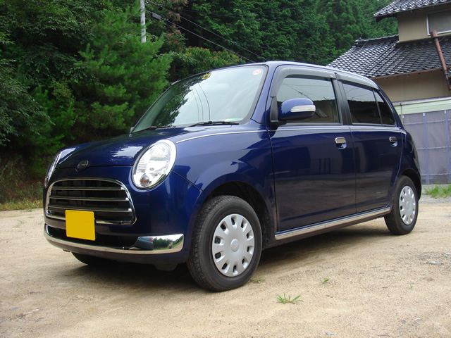 Daihatsu Mira: 4 фото