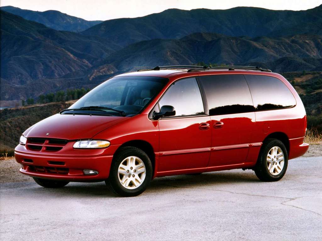 Dodge Caravan: 7 фото