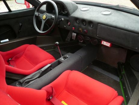 Ferrari F40: 02 фото