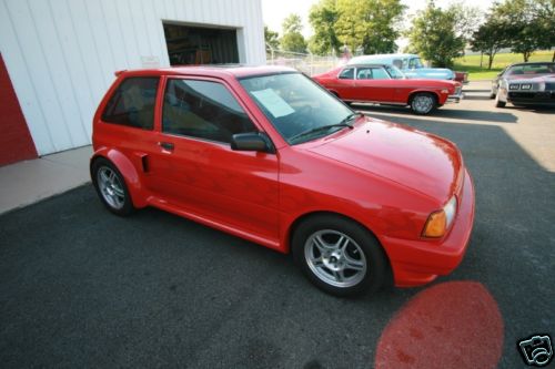 Ford Festiva: 6 фото