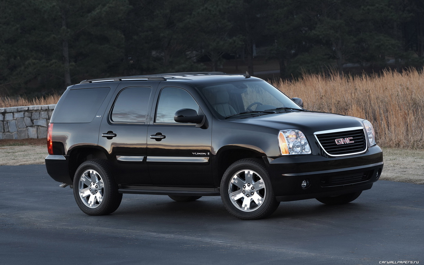 GMC Yukon: 11 фото