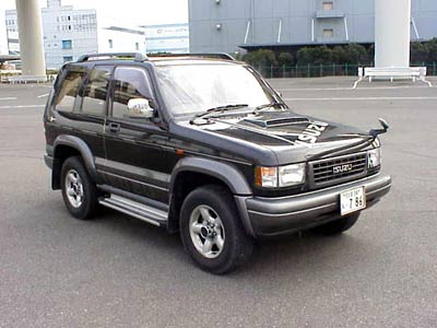 Isuzu Bighorn: 10 фото