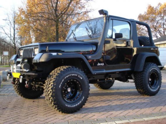 Jeep Wrangler YJ: 8 фото