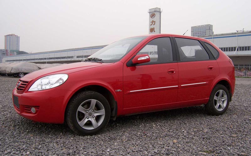 Lifan Breez Hatchback: 3 фото