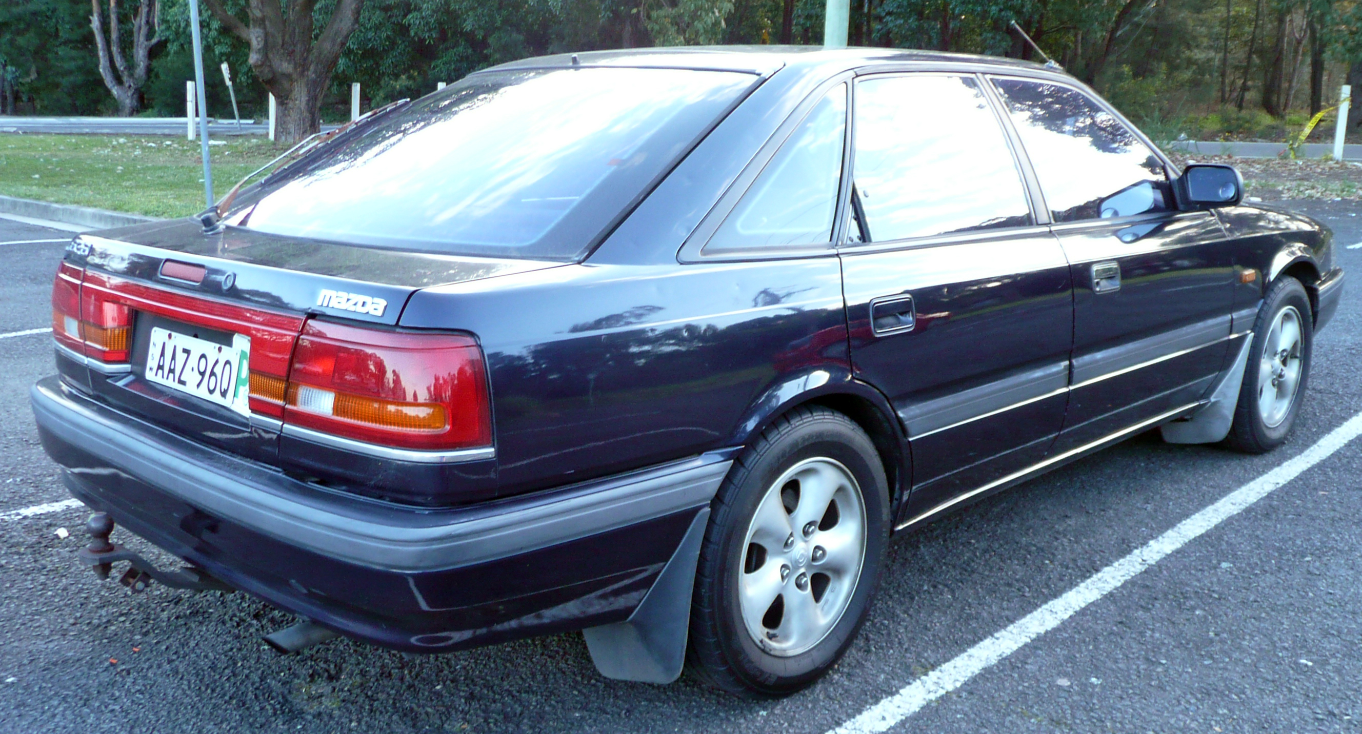 Mazda 626 GD: 12 фото