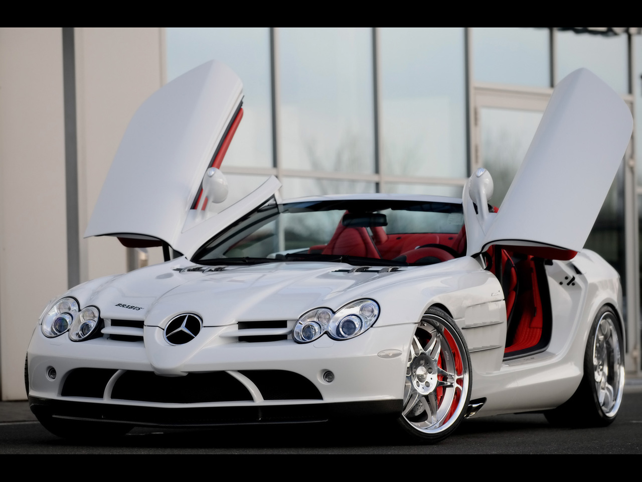 Mercedes SLR McLaren: 2 фото