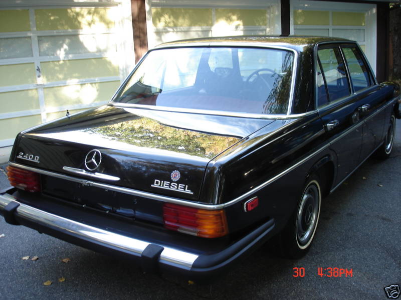 Mercedes W114: 8 фото