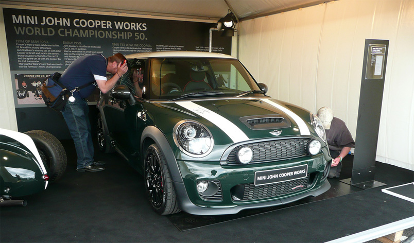 Mini John Cooper Works: 10 фото