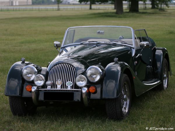 Morgan Plus 4: 9 фото