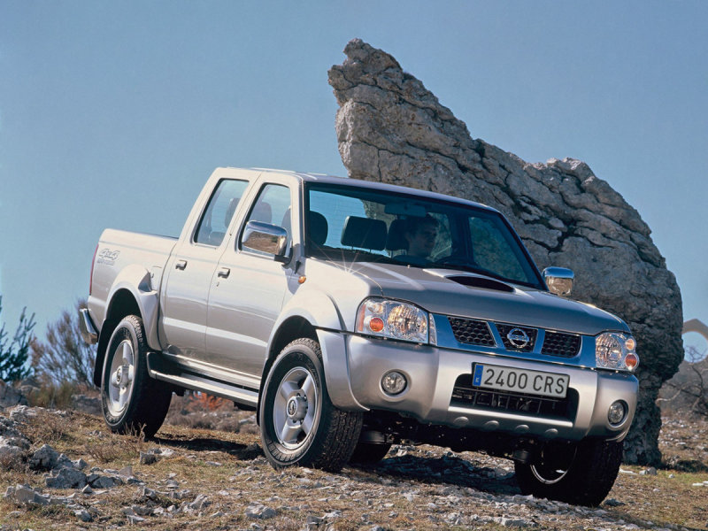 Nissan NP300: 5 фото