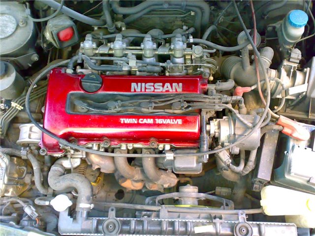 Nissan Primera P10: 11 фото