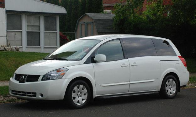 Nissan Quest I: 11 фото