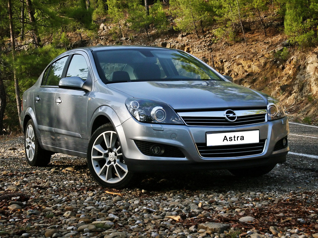Opel Astra Family: 08 фото
