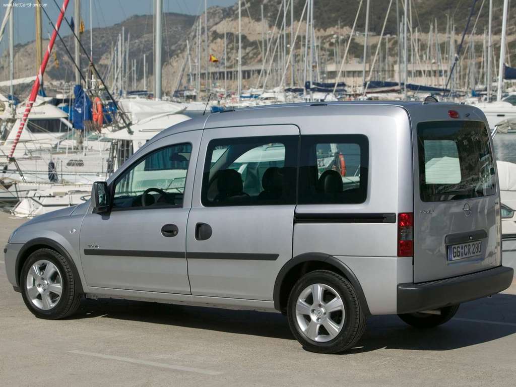Opel Combo: 07 фото