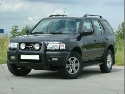 Opel Frontera: 12 фото