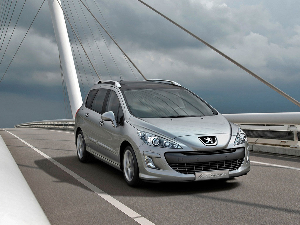 Peugeot 308 SW: 4 фото