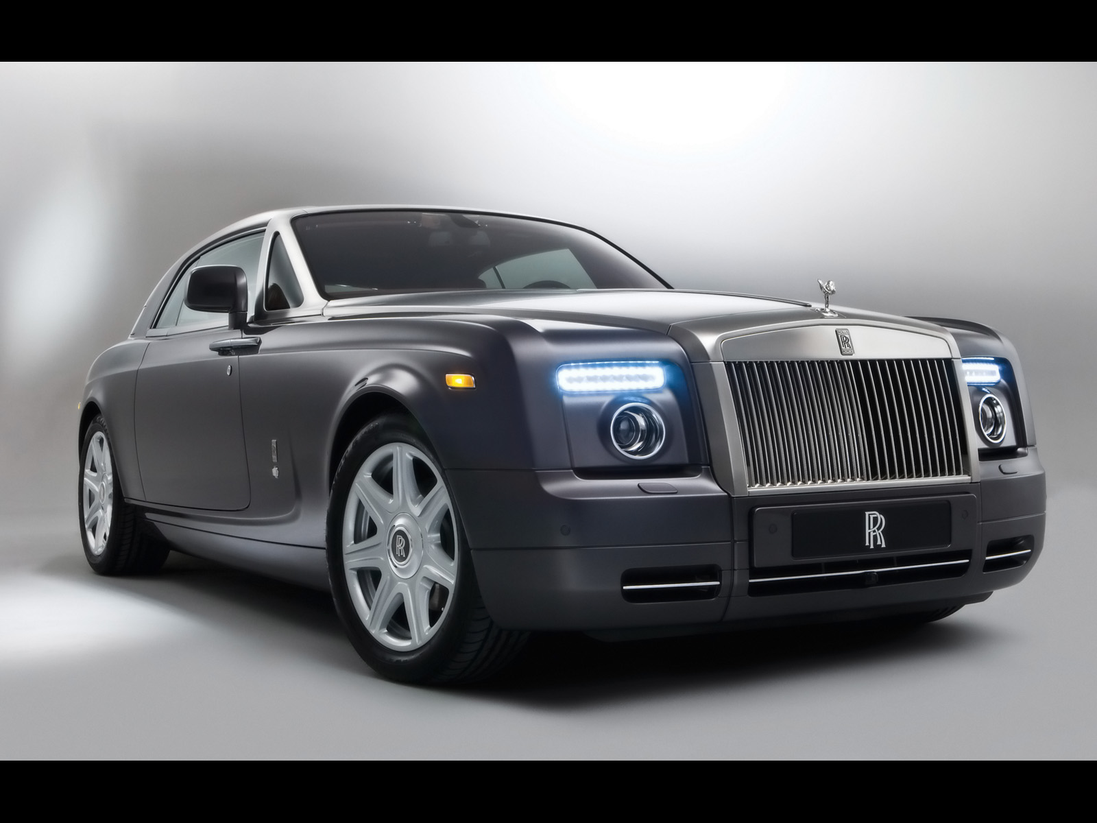 Rolls Royce Phantom: 10 фото