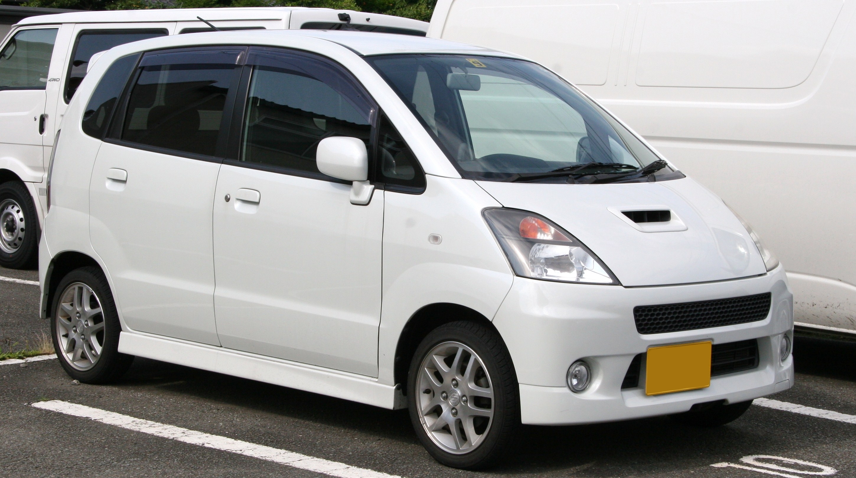 Suzuki MR Wagon: 01 фото