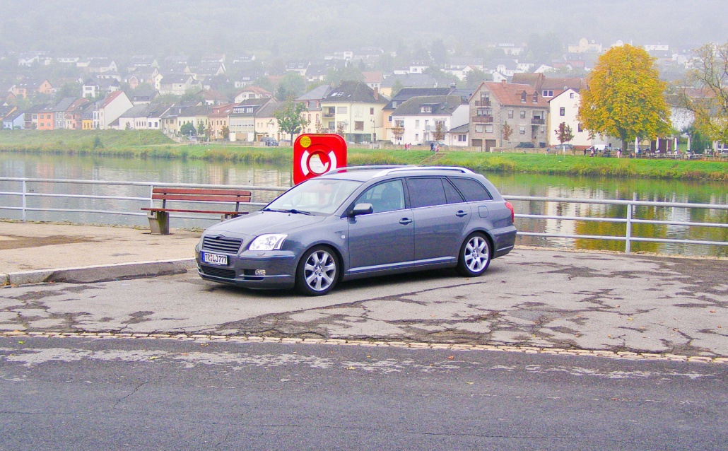 Toyota Avensis II Wagon: 4 фото