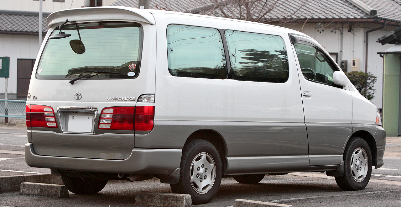 Toyota Grand Hiace: 1 фото