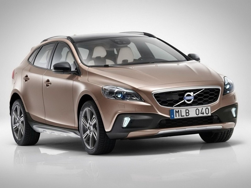 Volvo V40: 3 фото